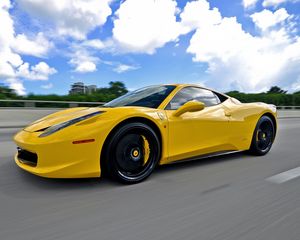 Preview wallpaper ferrari, 458, italia, yellow, side view, movement