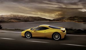 Preview wallpaper ferrari 458 italia, yellow, car, side view, speed