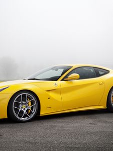 Preview wallpaper ferrari, f12, yellow, novitec rosso