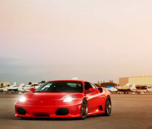 Preview wallpaper ferrari, f430, light, lights, airfield