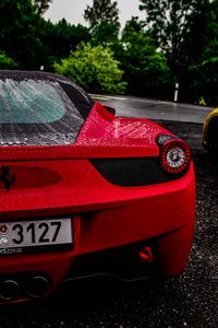 Preview wallpaper ferrari, sports car, red, drops, moisture