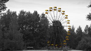 Preview wallpaper ferris wheel, attraction, abandoned, gloomy, pripyat