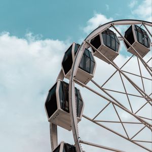 Preview wallpaper ferris wheel, attraction, booths, sky, metallic