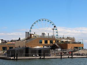 Preview wallpaper ferris wheel, attraction, building, water