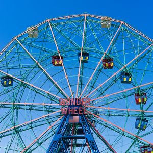 Preview wallpaper ferris wheel, attraction, city, entertainment