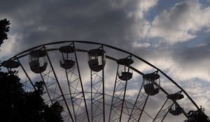 Preview wallpaper ferris wheel, attraction, city, trees