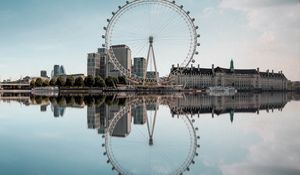 Preview wallpaper ferris wheel, attraction, city, water, reflection