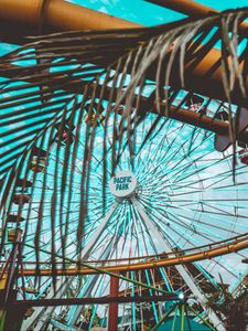 Preview wallpaper ferris wheel, attraction, palm tree, leaves