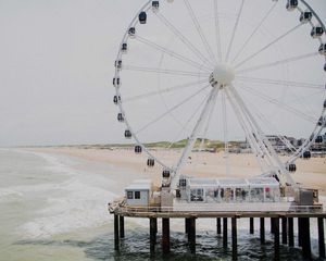 Preview wallpaper ferris wheel, attraction, shore