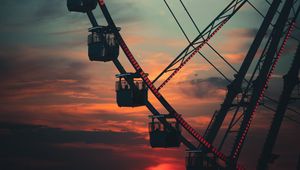 Preview wallpaper ferris wheel, attraction, sky, sunset