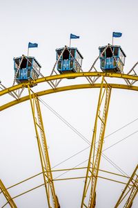 Preview wallpaper ferris wheel, attraction, sky, flags