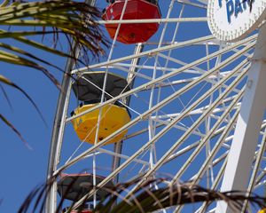 Preview wallpaper ferris wheel, attraction, sky, palm trees