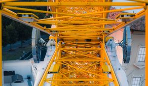 Preview wallpaper ferris wheel, attraction, yellow