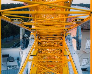 Preview wallpaper ferris wheel, attraction, yellow