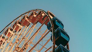 Preview wallpaper ferris wheel, booths, attraction, light bulbs, sky