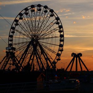 Preview wallpaper ferris wheel, night, attraction, city