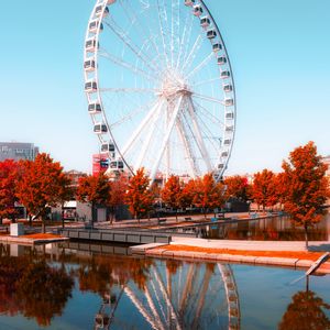 Preview wallpaper ferris wheel, park, water, reflection