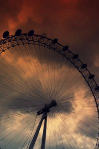 Preview wallpaper ferris wheel, sky, clouds, rain