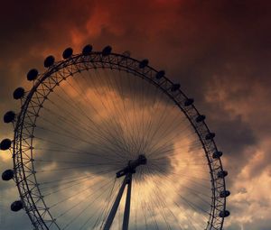 Preview wallpaper ferris wheel, sky, clouds, rain