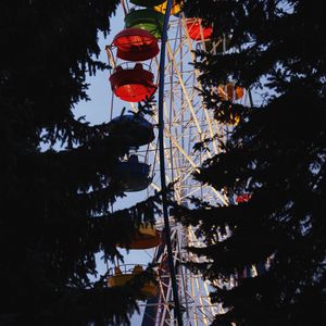 Preview wallpaper ferris wheel, trees, dark, construction, attraction