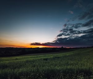 Preview wallpaper field, grass, twilight, landscape