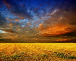 Preview wallpaper field, horizon, clouds, layers, veil, cloudy, bad weather