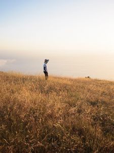 Preview wallpaper field, loneliness, solitude, grass, big sur