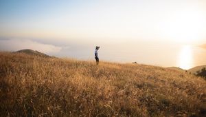 Preview wallpaper field, loneliness, solitude, grass, big sur