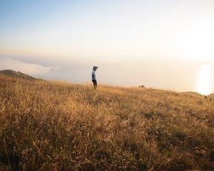 Preview wallpaper field, loneliness, solitude, grass, big sur