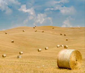 Preview wallpaper field, straw, bales, hills, landscape