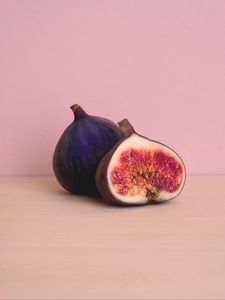 Preview wallpaper figs, fruit, purple, ripe, fresh