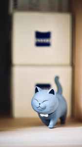 Preview wallpaper figurine, cat, cute, funny