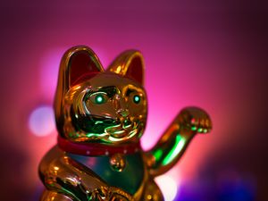 Preview wallpaper figurine, cat, gold, backlight