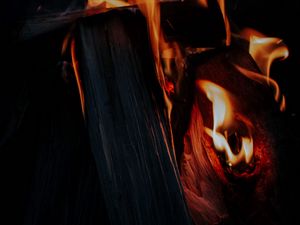 Preview wallpaper fire, bonfire, firewood, flame, dark