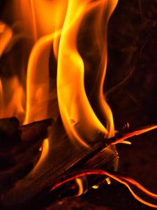 Preview wallpaper fire, bonfire, flame, dark, firewood, burning