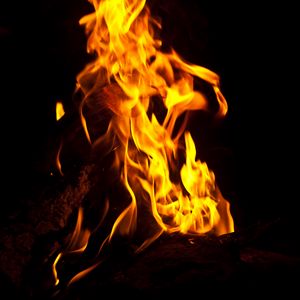 Preview wallpaper fire, bonfire, flame, darkness