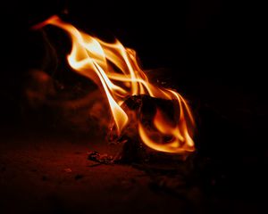 Preview wallpaper fire, burn, flame, ashes, dark