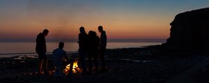 Preview wallpaper fire, camping, silhouettes, rest, beach