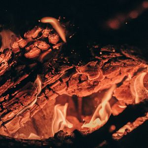 Preview wallpaper fire, embers, sparks, dark, bonfire