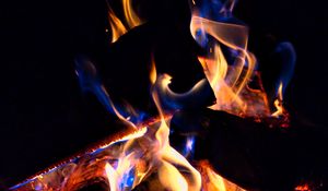 Preview wallpaper fire, flame, firewood, dark