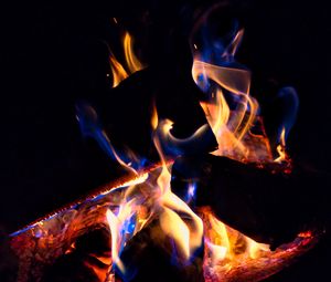 Preview wallpaper fire, flame, firewood, dark