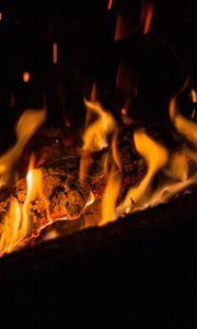 Preview wallpaper fire, flame, sparks, bonfire