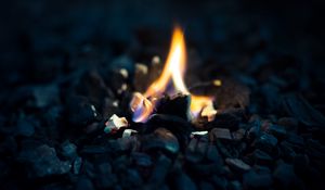 Preview wallpaper fire, flame, stones, macro, dark