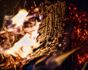 Preview wallpaper fire, flame, wood