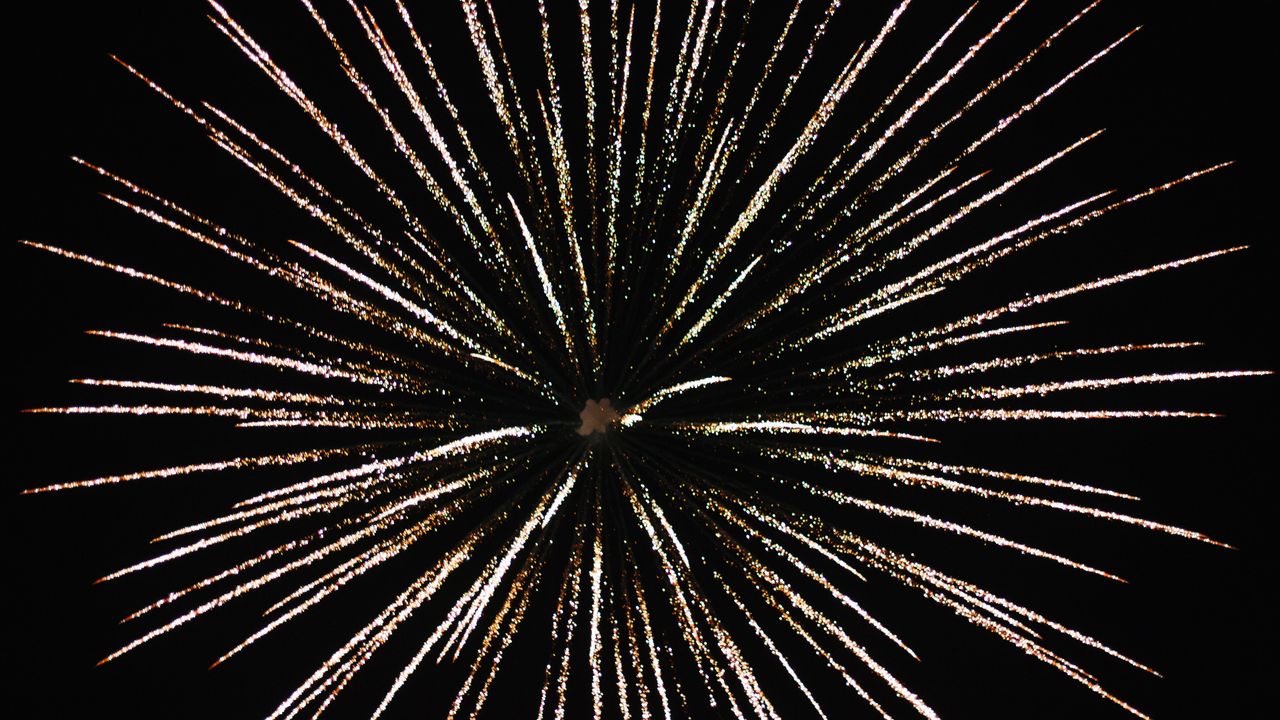 Wallpaper fireworks, glow, sparks