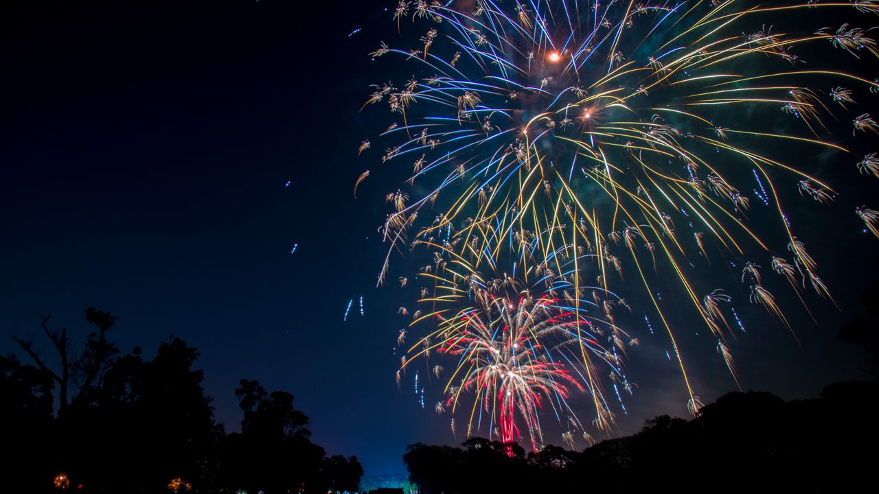 Wallpaper fireworks, sparks, explosions, sky, celebration