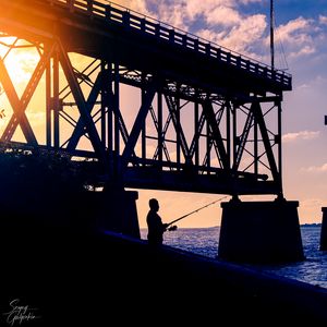 Preview wallpaper fisherman, silhouette, sunset, dark