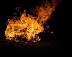 Preview wallpaper flame, fire, bonfire, dark