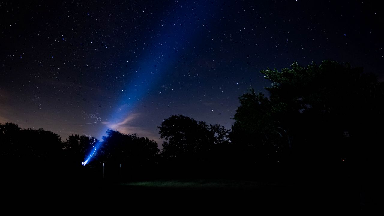 Wallpaper flashlight, glow, stars, starry sky, night