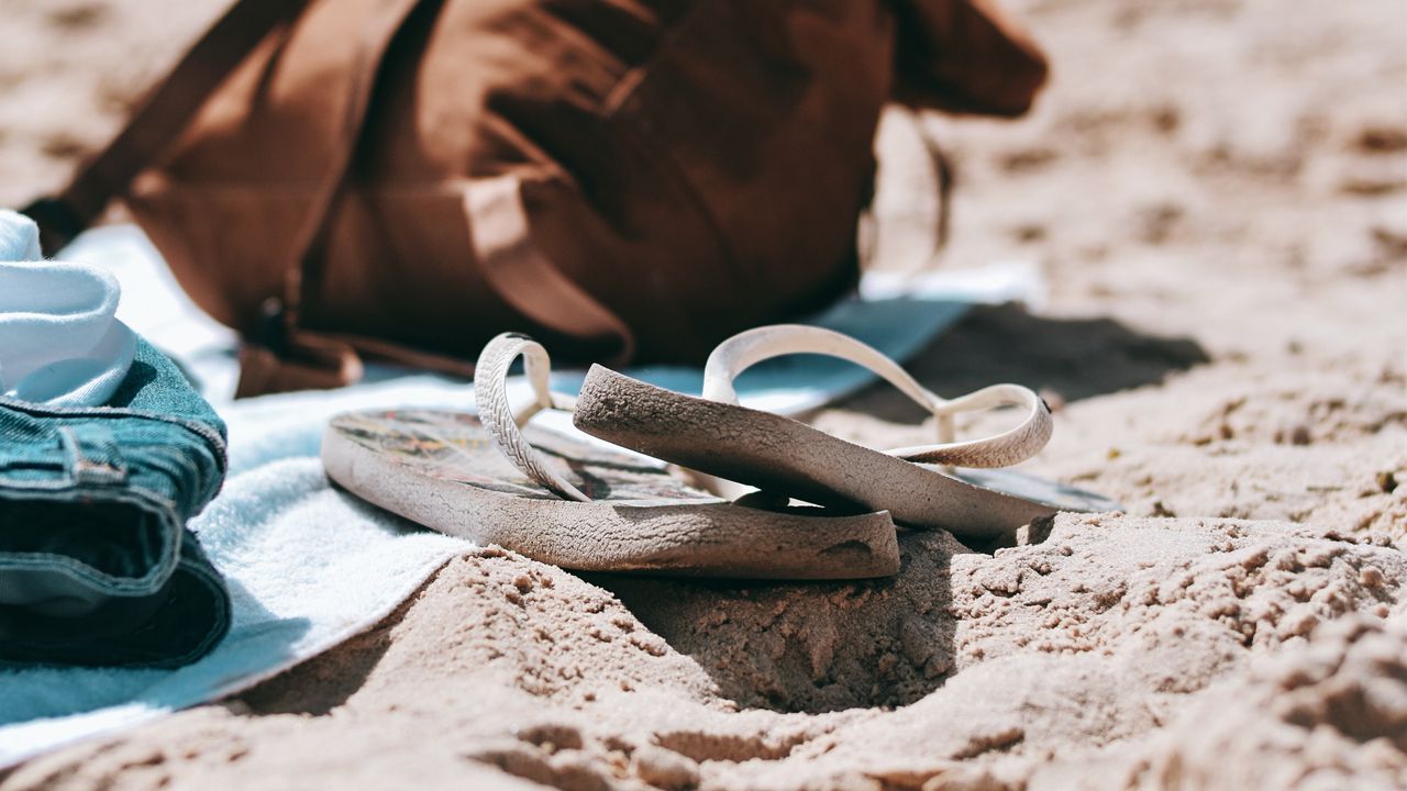 Wallpaper flip-flops, briefcase, beach, sand